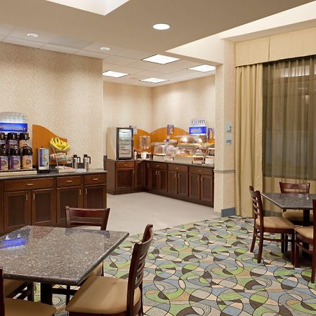 Comfort Inn & Suites Plainville-Foxboro Экстерьер фото