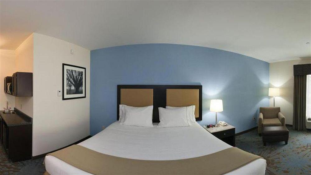 Comfort Inn & Suites Plainville-Foxboro Экстерьер фото