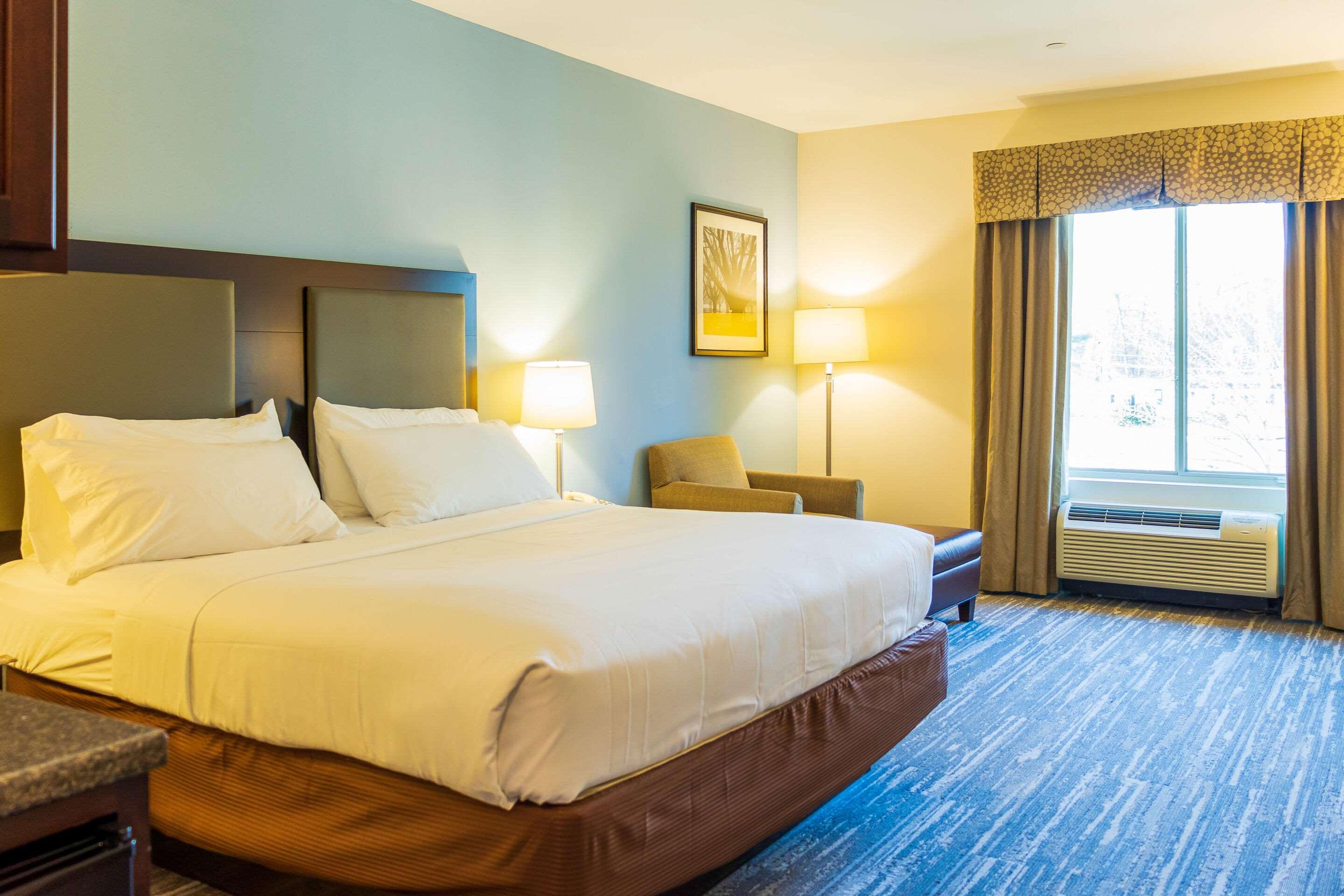 Comfort Inn & Suites Plainville-Foxboro Экстерьер фото