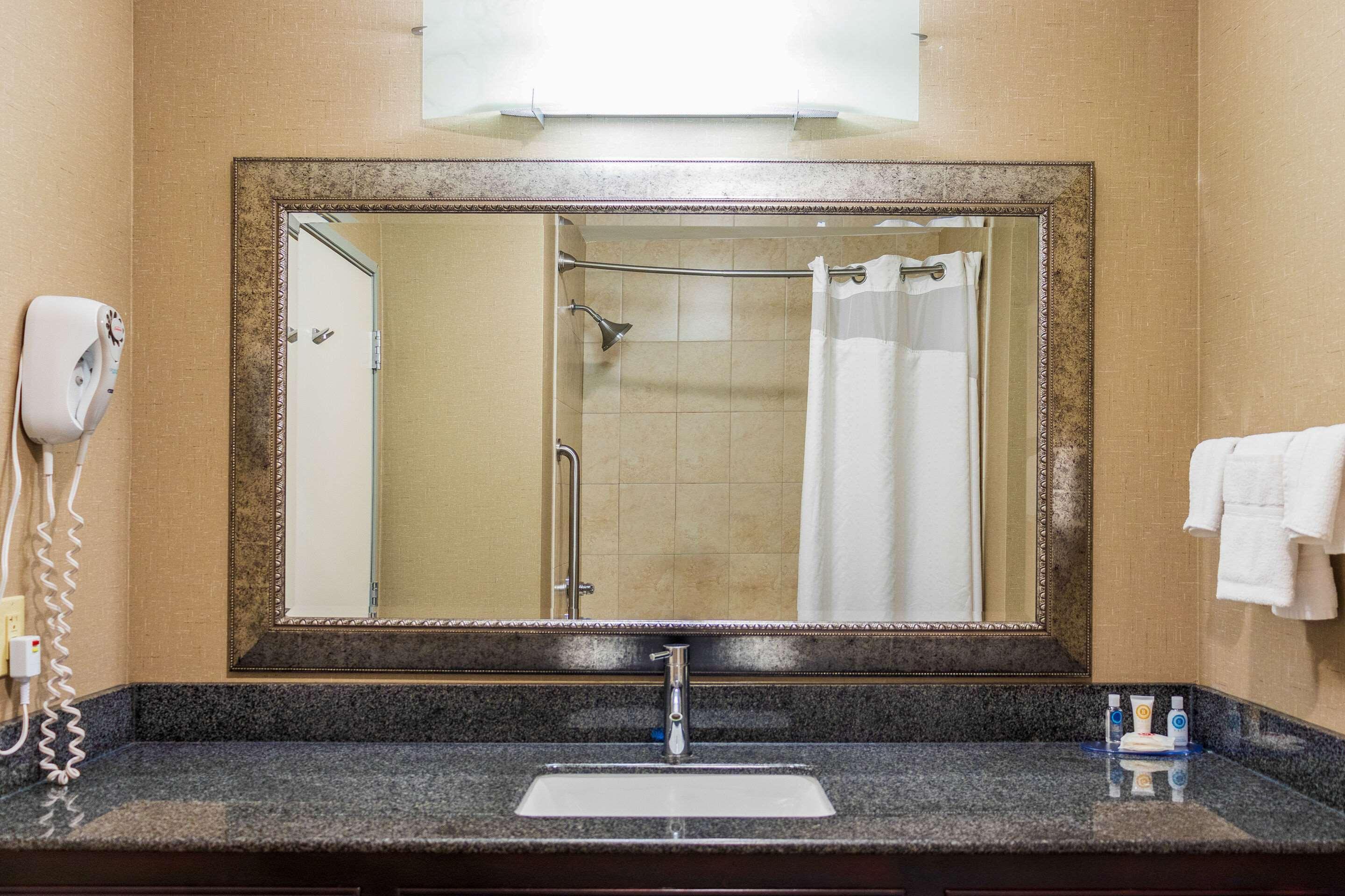 Comfort Inn & Suites Plainville-Foxboro Экстерьер фото