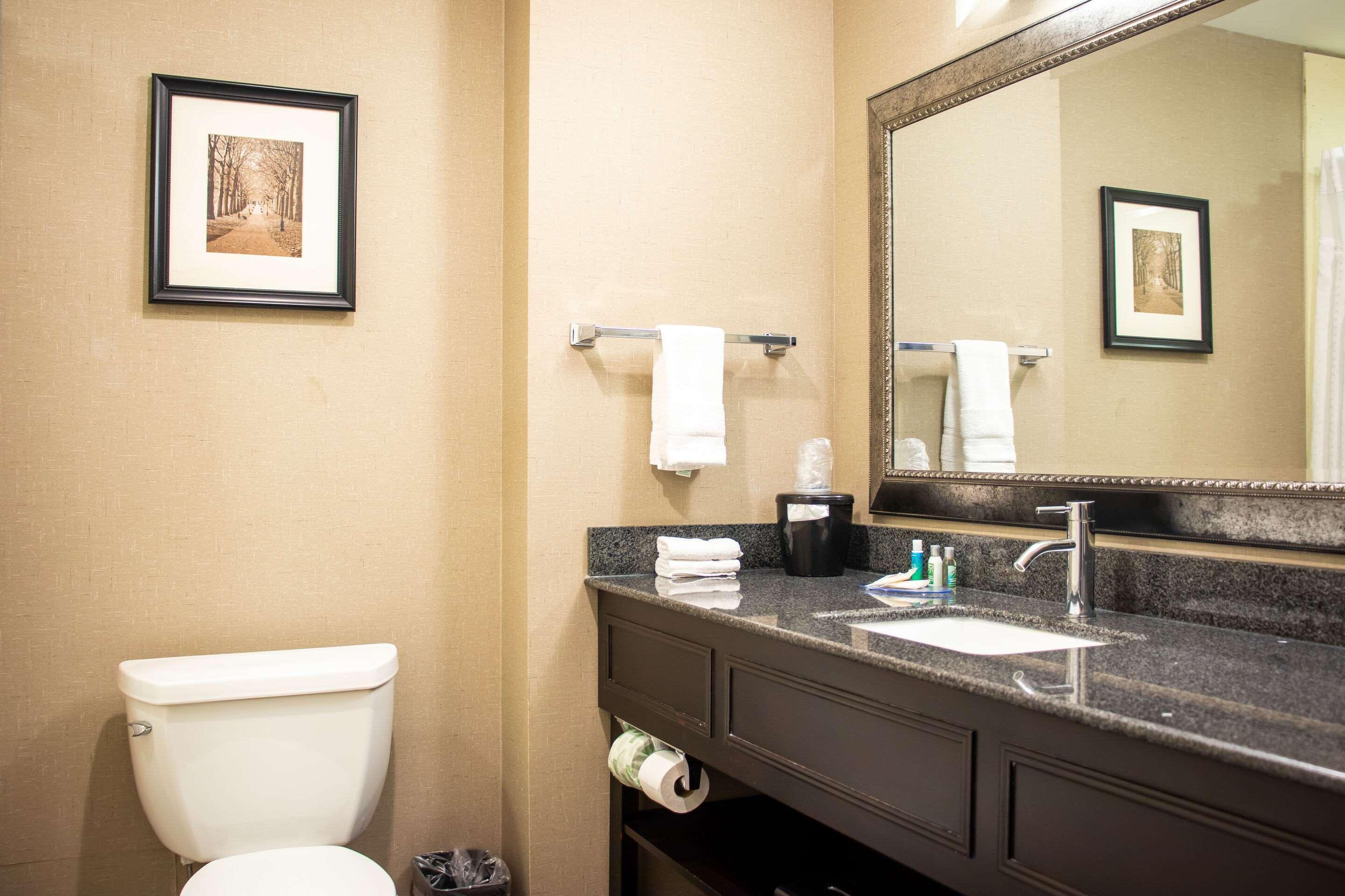 Comfort Inn & Suites Plainville-Foxboro Экстерьер фото