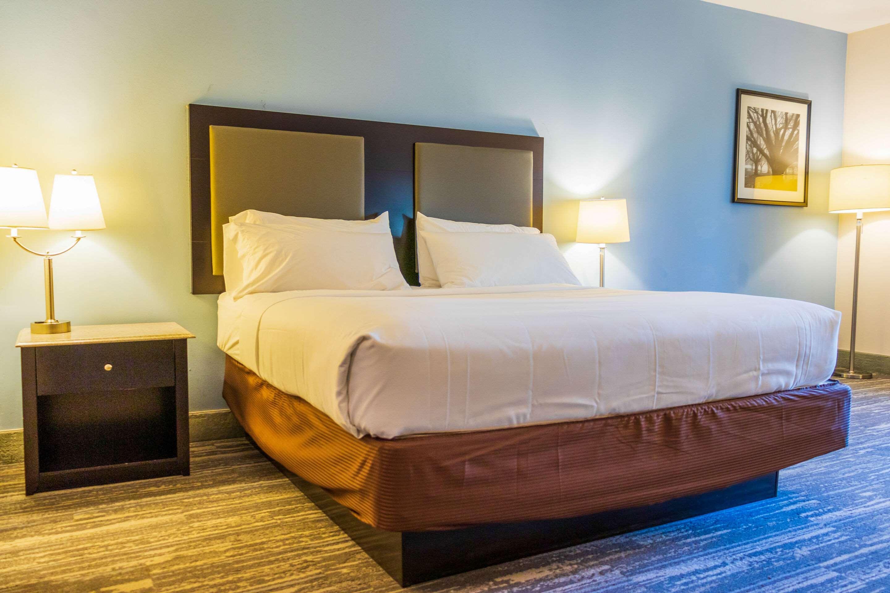 Comfort Inn & Suites Plainville-Foxboro Экстерьер фото