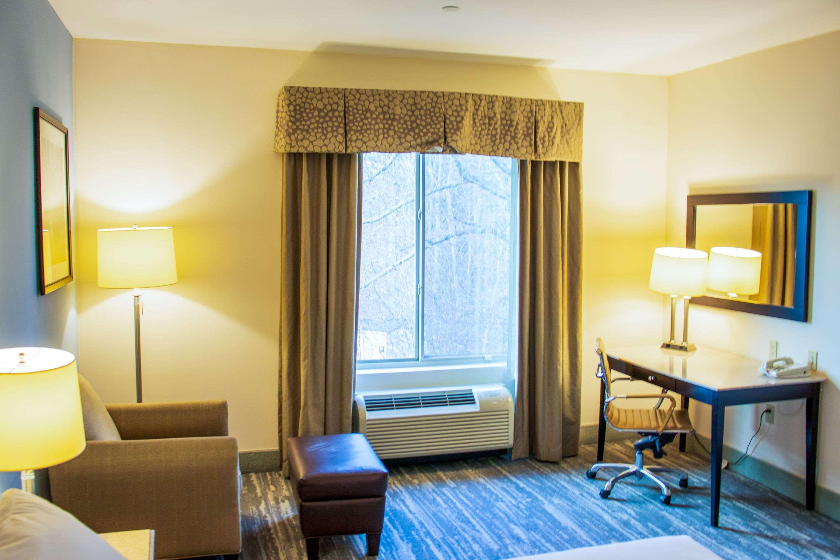 Comfort Inn & Suites Plainville-Foxboro Экстерьер фото