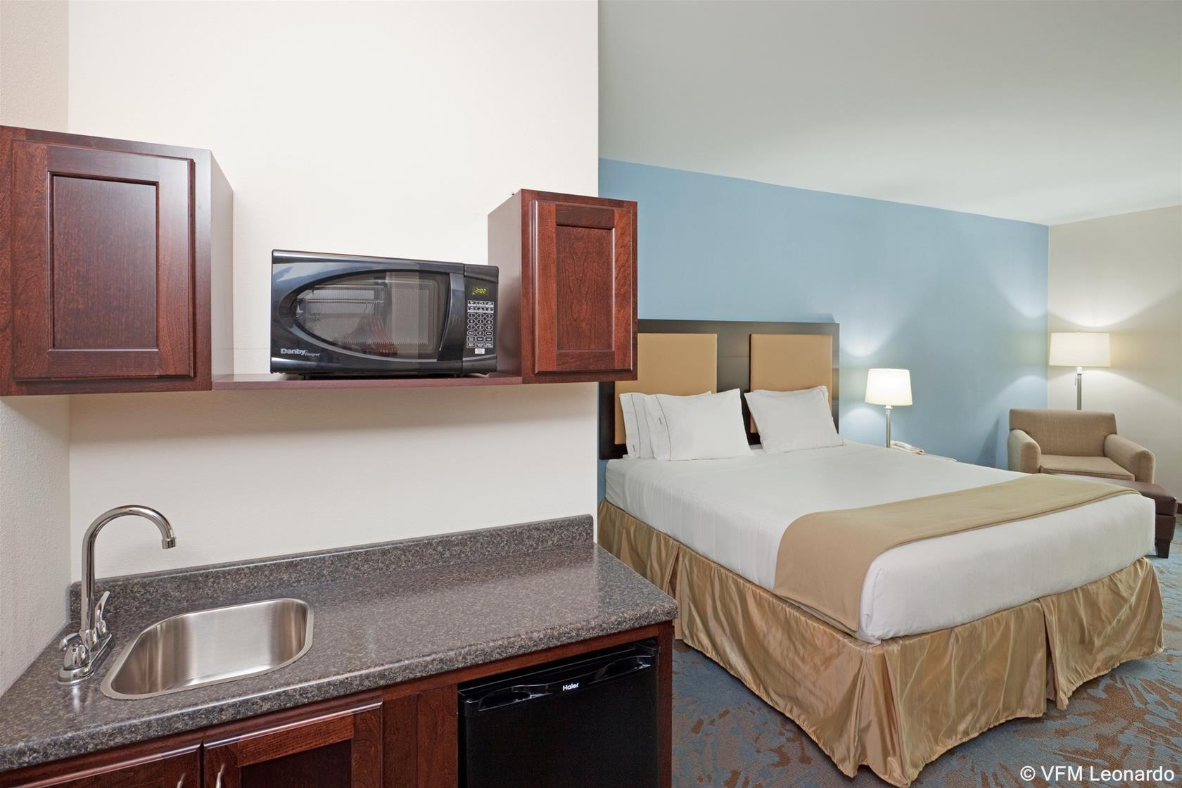 Comfort Inn & Suites Plainville-Foxboro Экстерьер фото