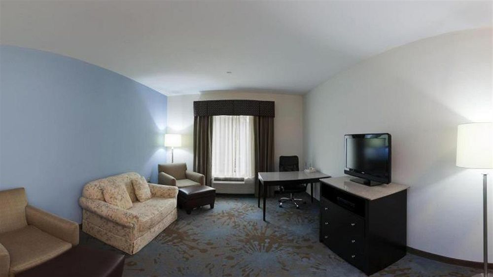Comfort Inn & Suites Plainville-Foxboro Экстерьер фото